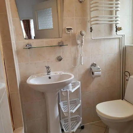 Palacyk Srebrna Fala Oda ve Kahvaltı Miedzyzdroje