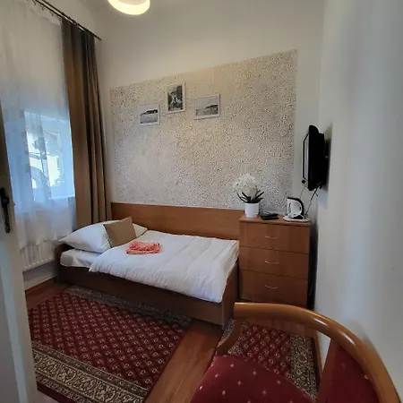 Palacyk Srebrna Fala Couette-café Miedzyzdroje