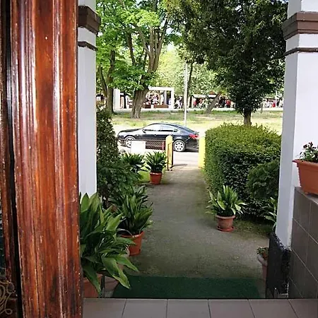 Palacyk Srebrna Fala 3* مينززدرويه